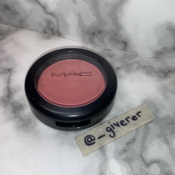 Fleur Powder (Never Used) MAC Powder Blush - Picture 6 of 13